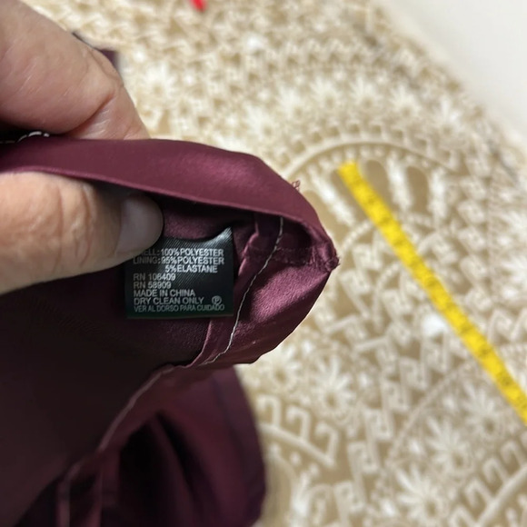 Katherine Kelly Lined Sleeveless Dress Deep wine color - Picture 9 of 9